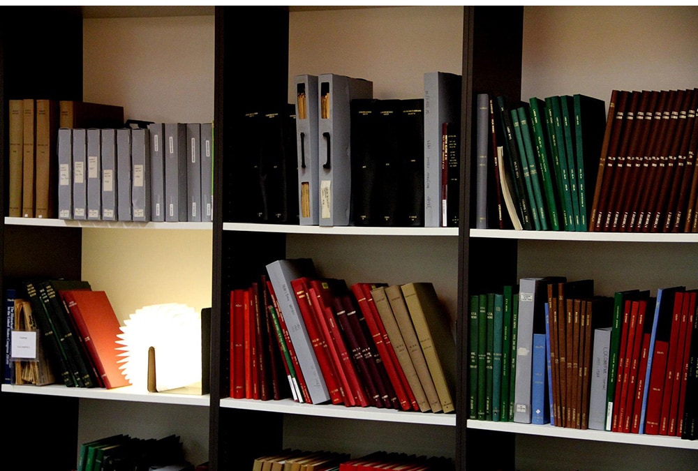 Wooden Paper Book Lamp | 3 Light Colours